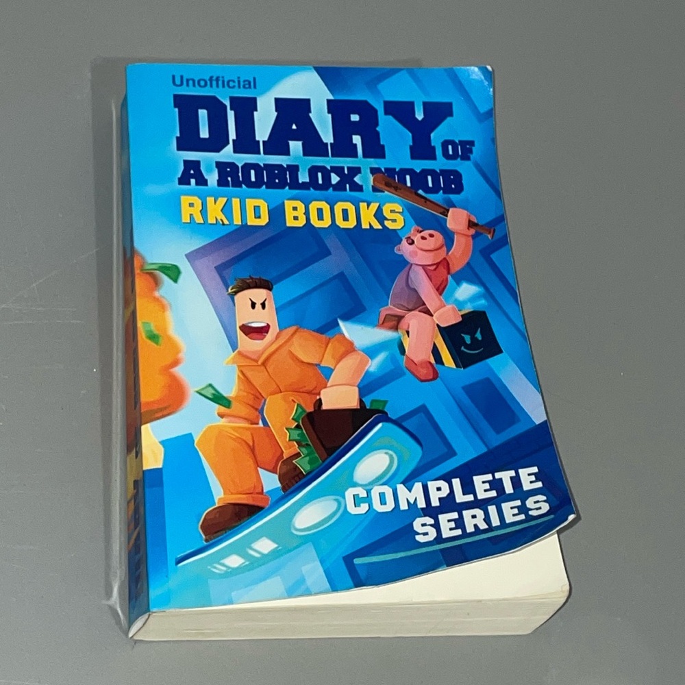 Unofficial Diary of a Roblox Noob RKID Books Softcover Complete Series Kids 2021